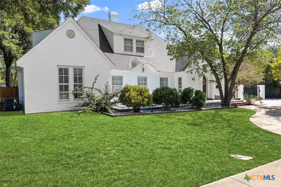 main property photo 26