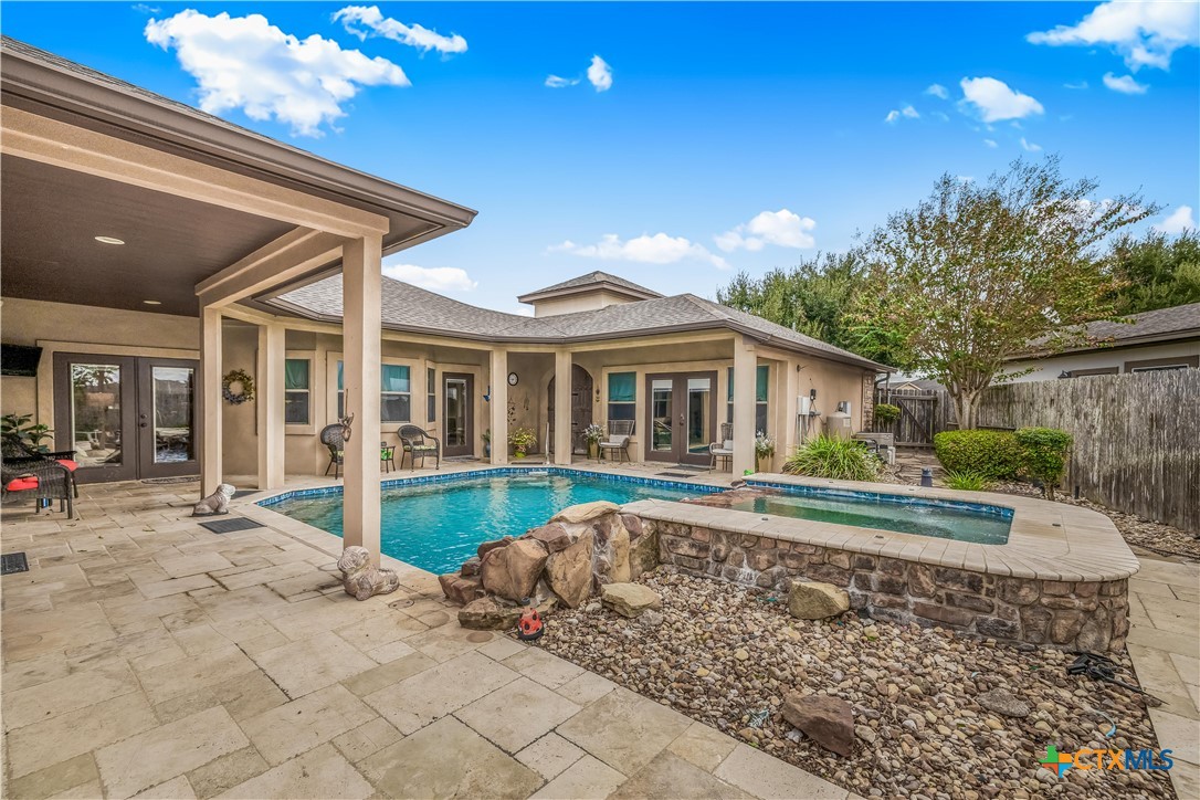 main property photo 6