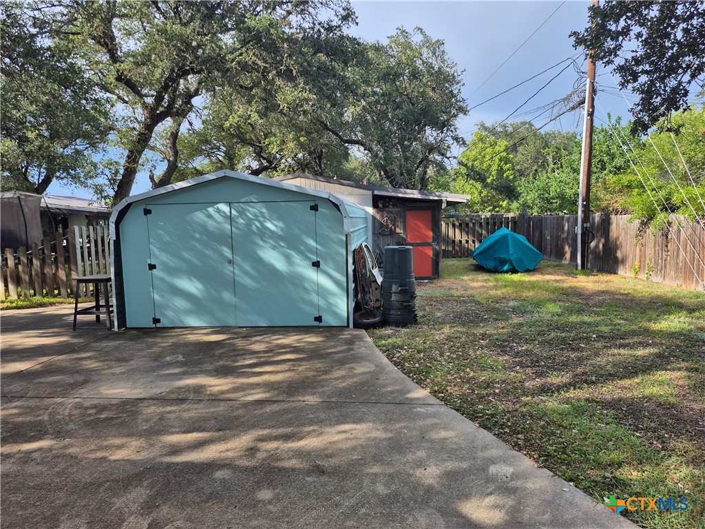 main property photo 12