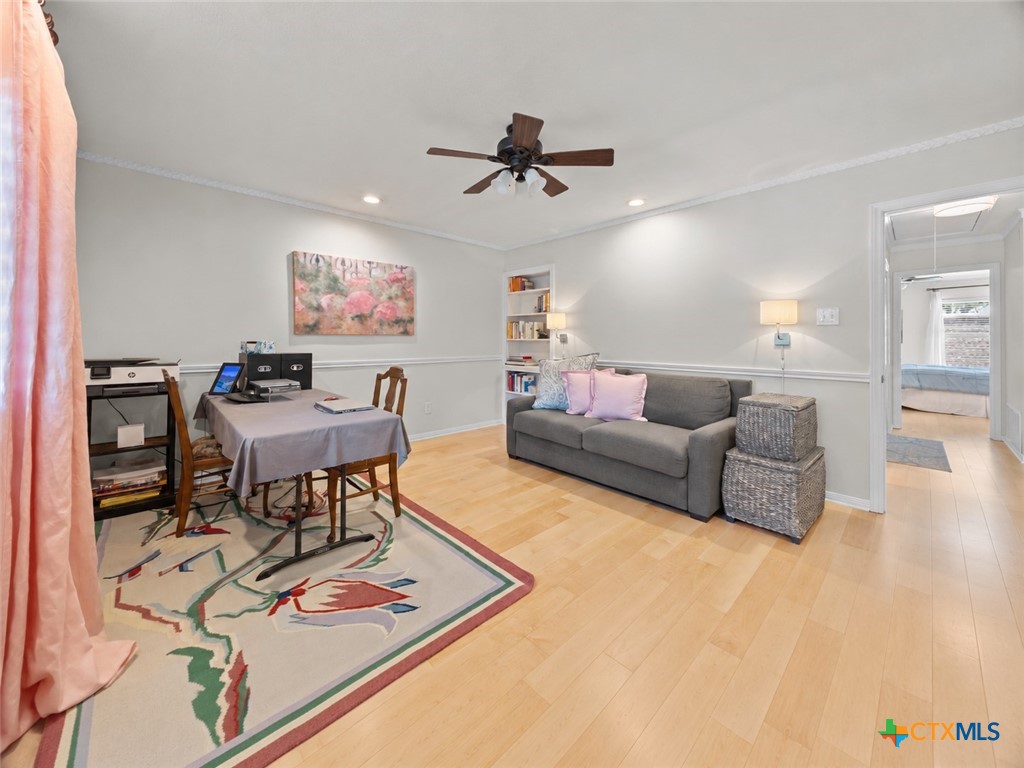 main property photo 24