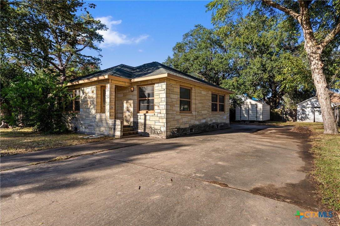 main property photo 0