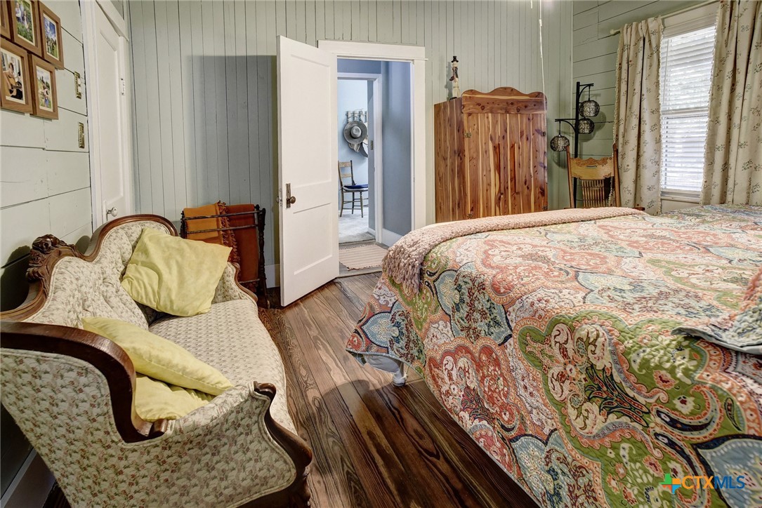 main property photo 19