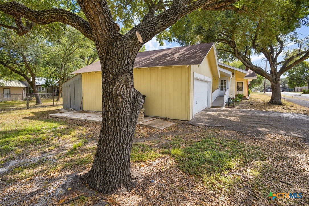 main property photo 26