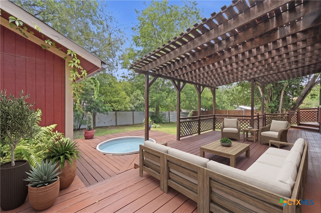 main property photo 19