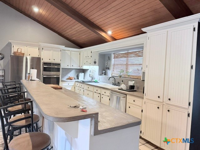 main property photo 8