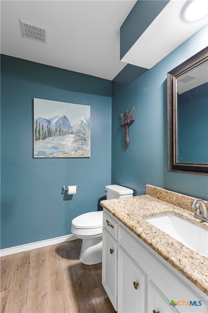 main property photo 11