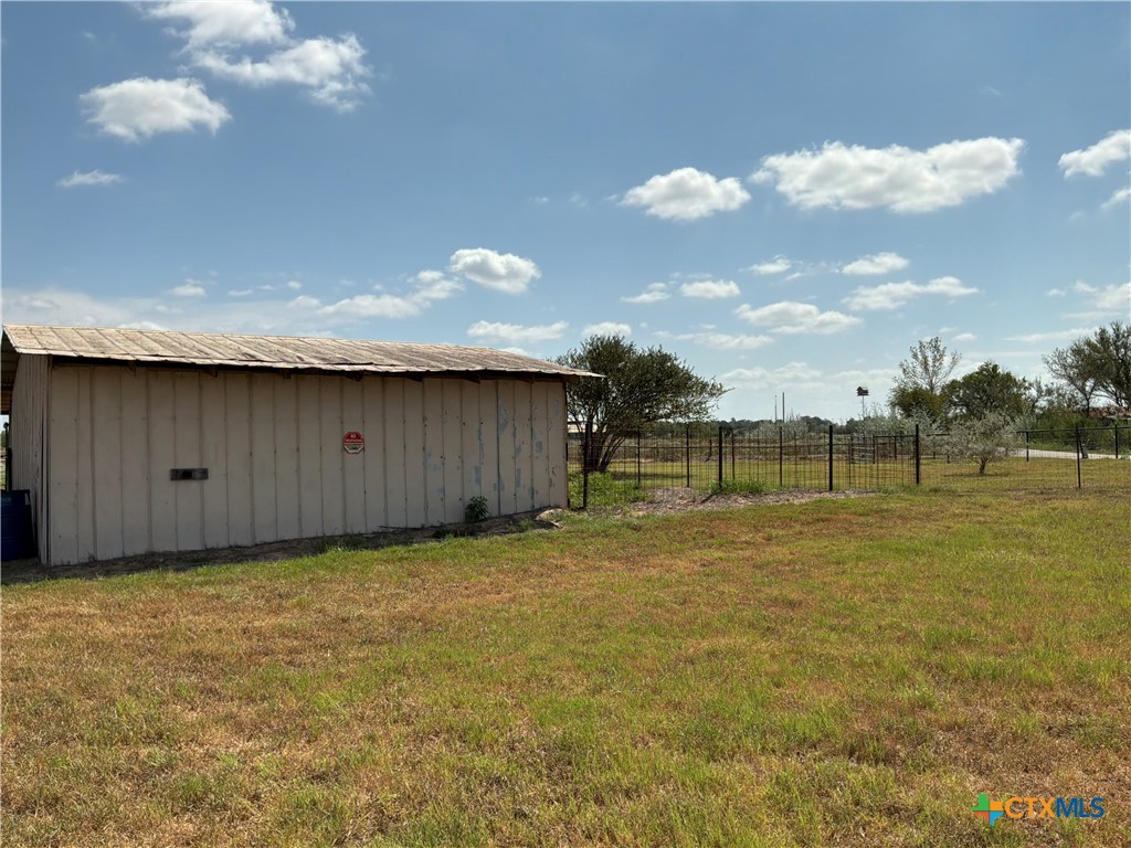 main property photo 14
