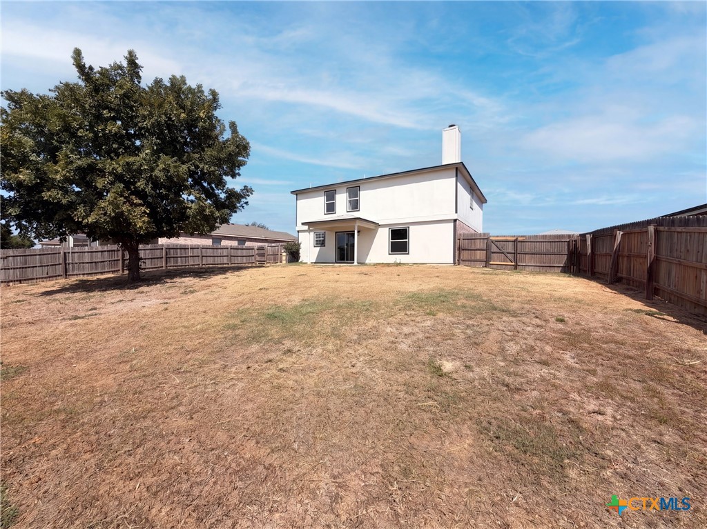 main property photo 6