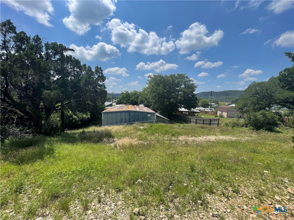 main property photo 13