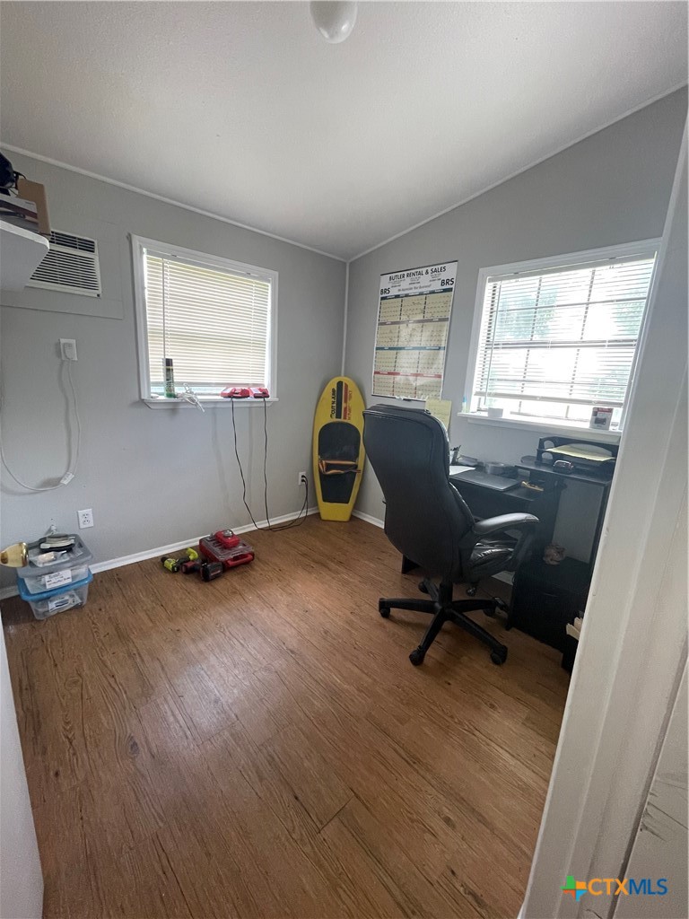 main property photo 25
