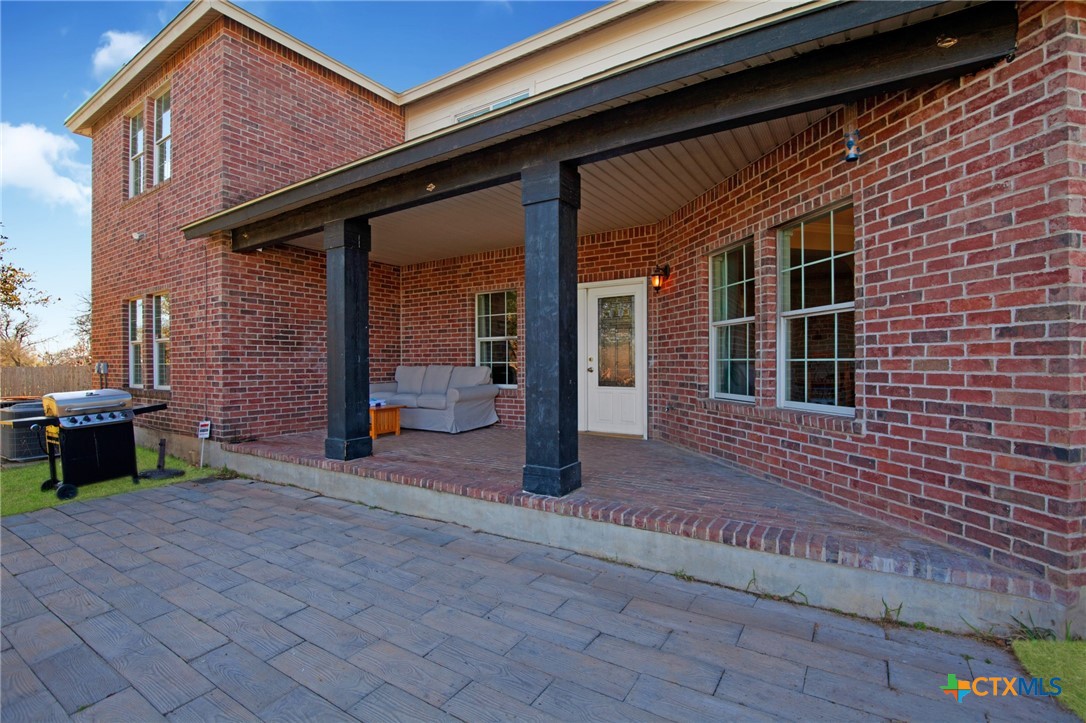 main property photo 35
