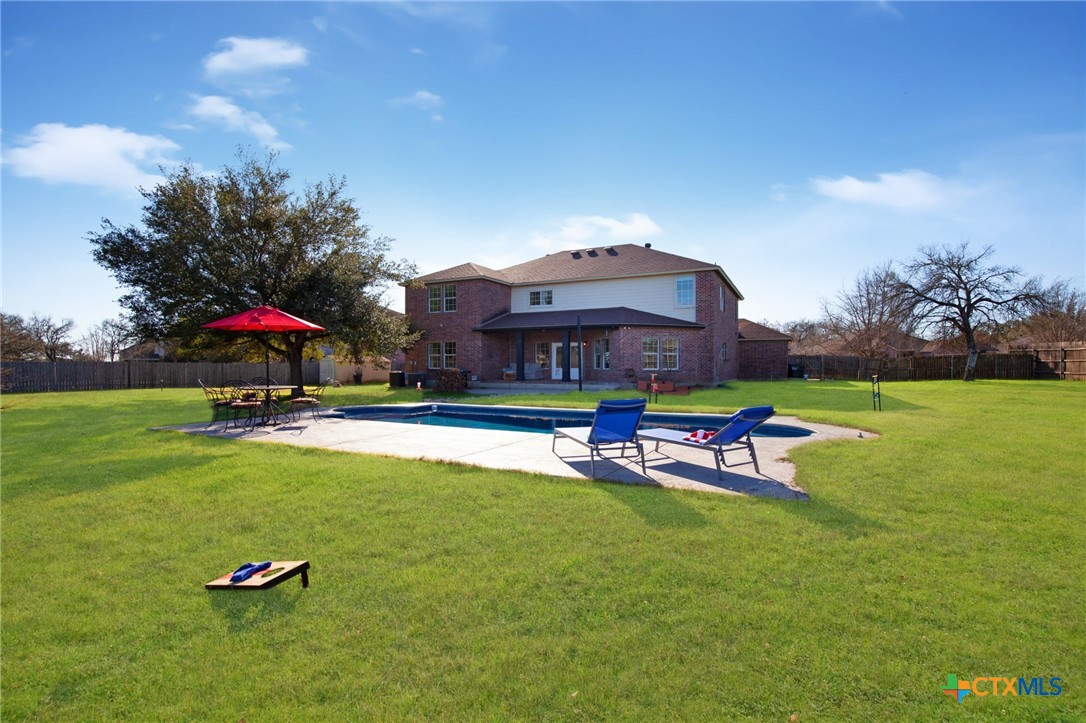 main property photo 4