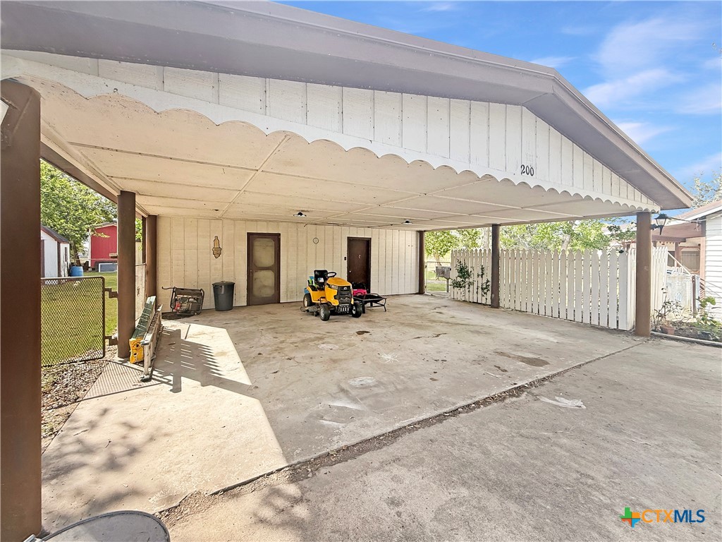 main property photo 22