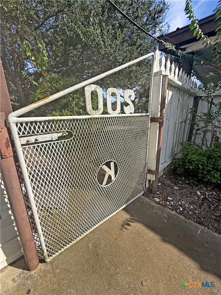 main property photo 23