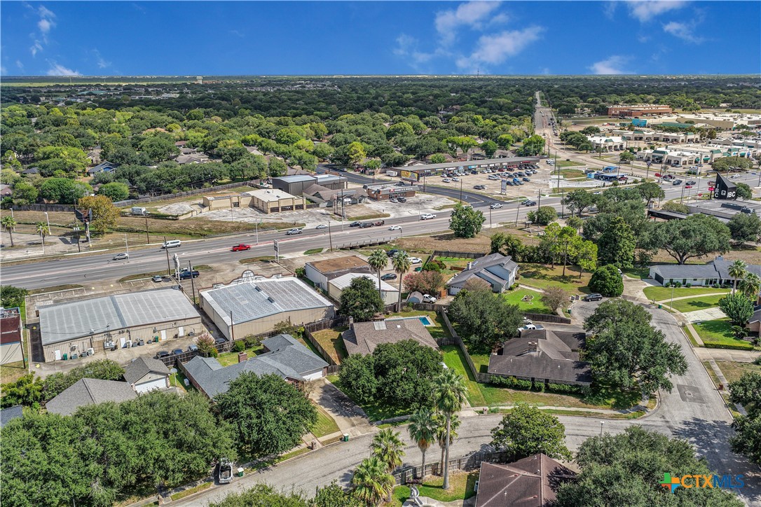 main property photo 14