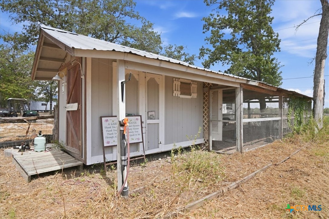 main property photo 39