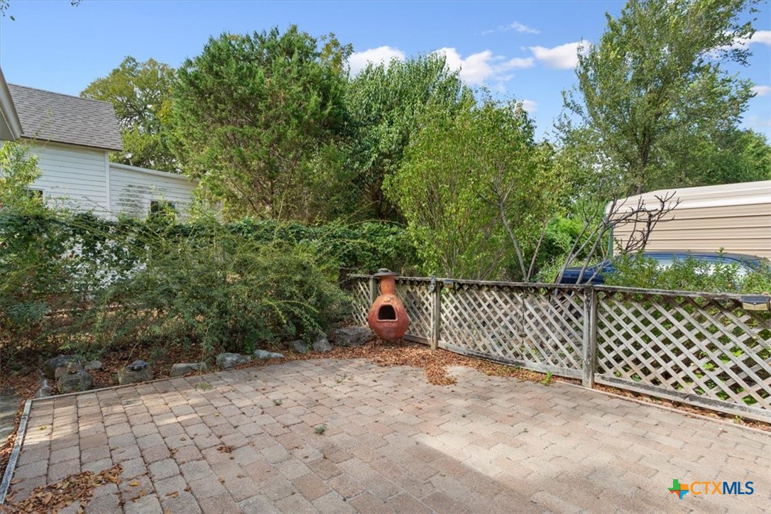 main property photo 30