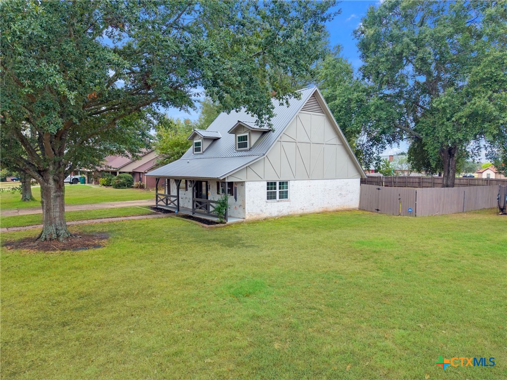 main property photo 34