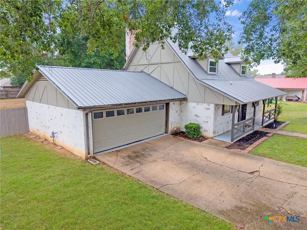 main property photo 37