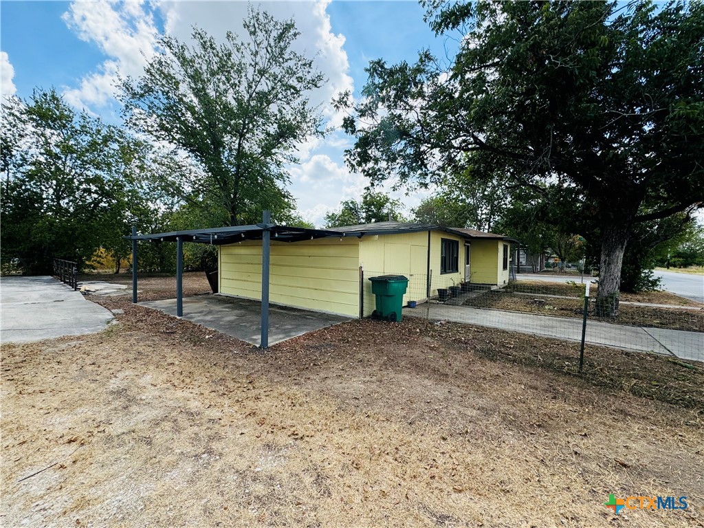 main property photo 10