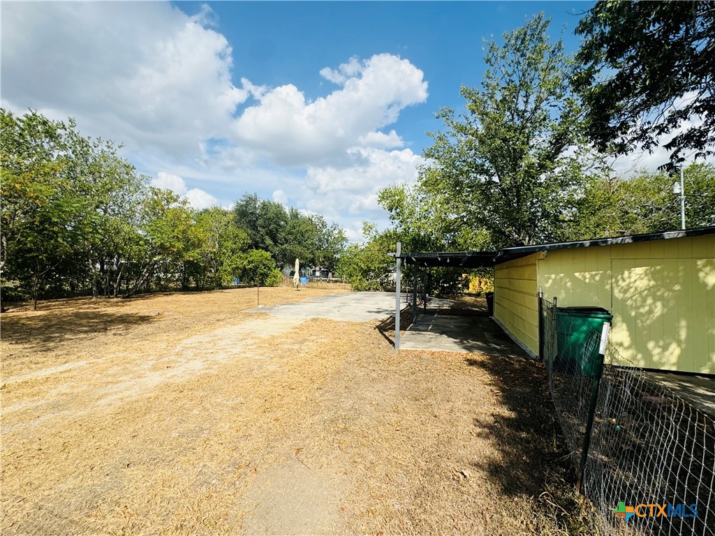 main property photo 11