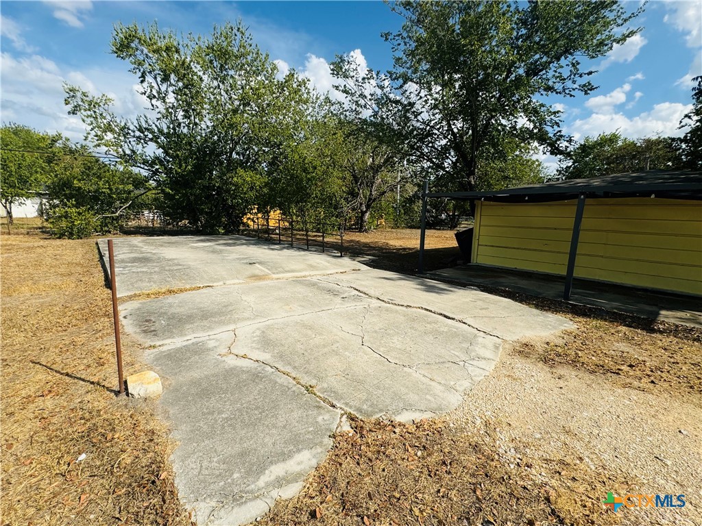 main property photo 12