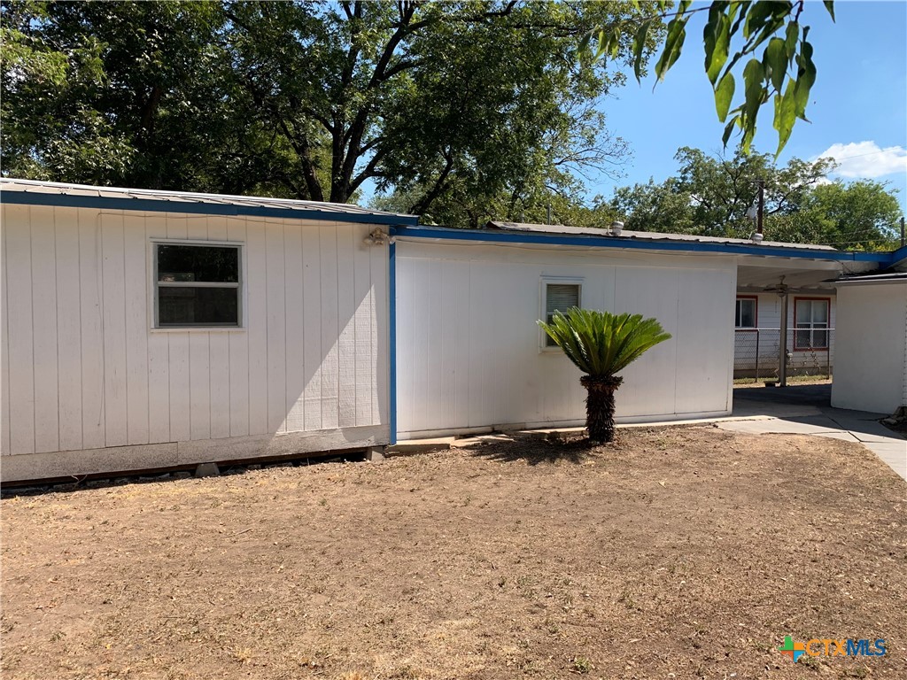 main property photo 10