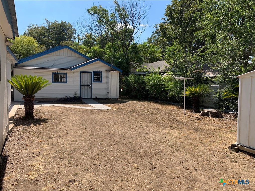 main property photo 8