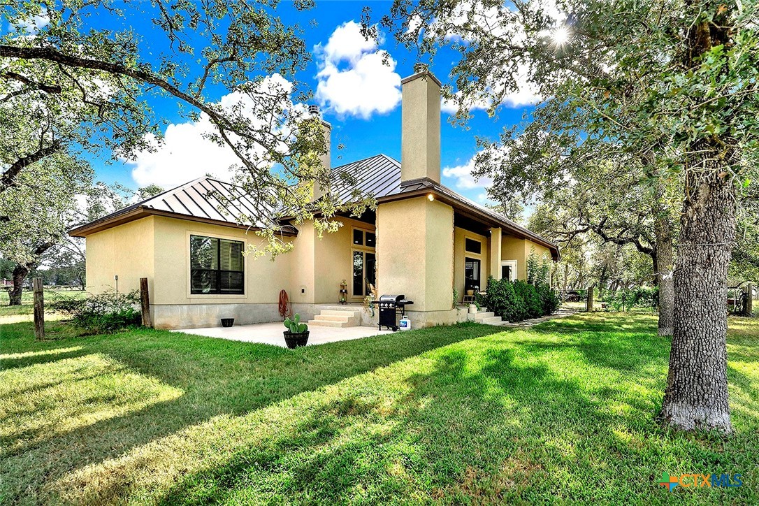 main property photo 9
