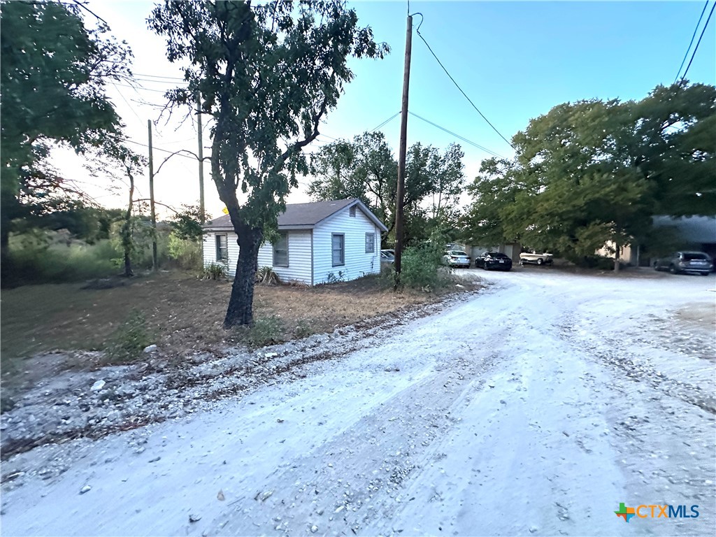 main property photo 4