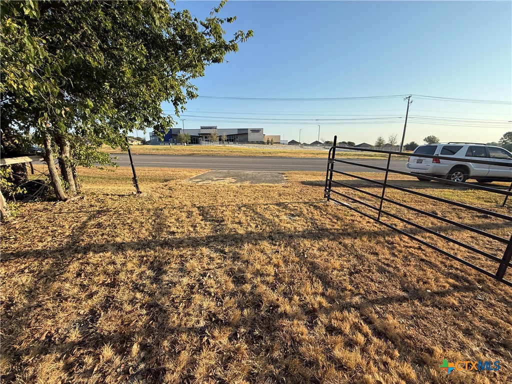 main property photo 11