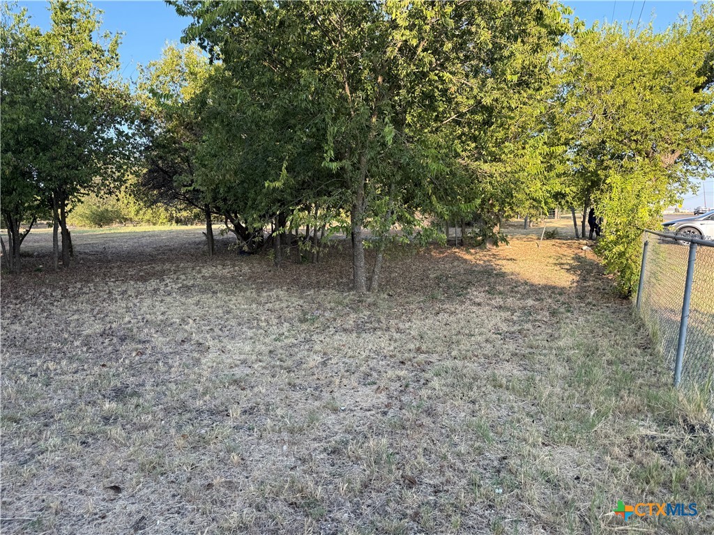 main property photo 16