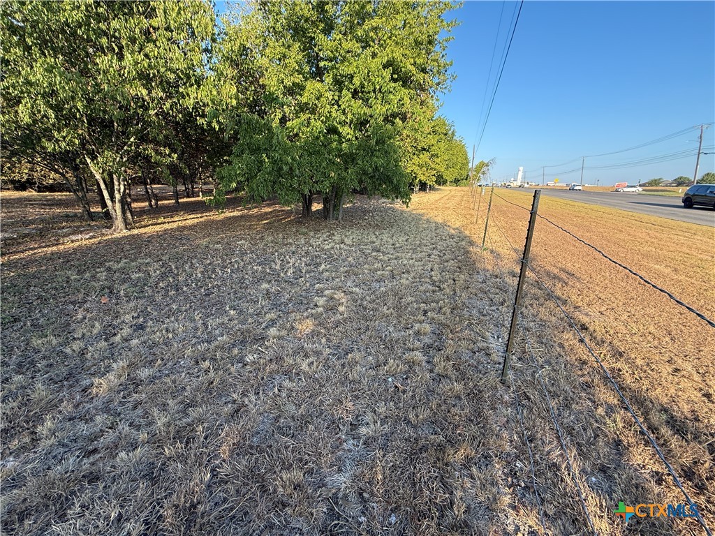 main property photo 9