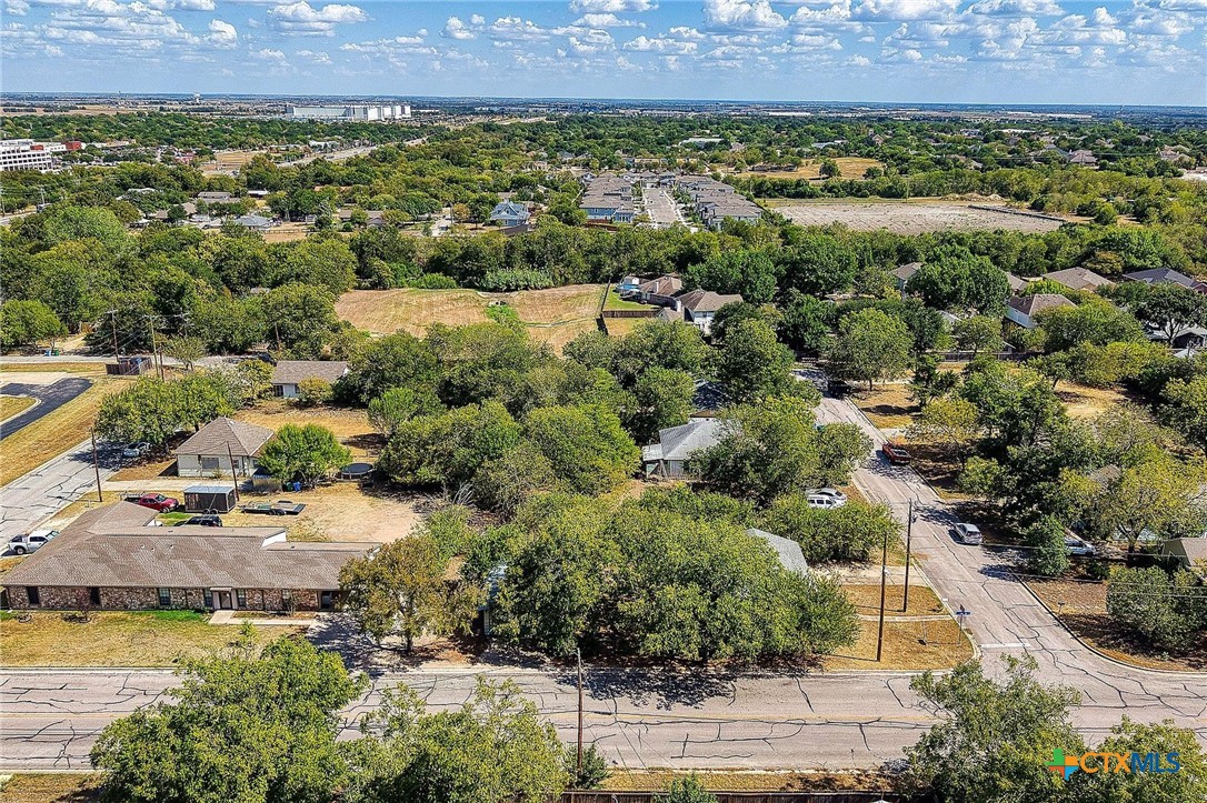 main property photo 9
