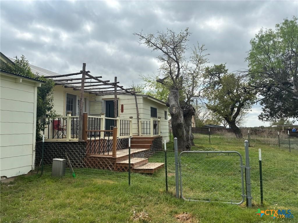 main property photo 29