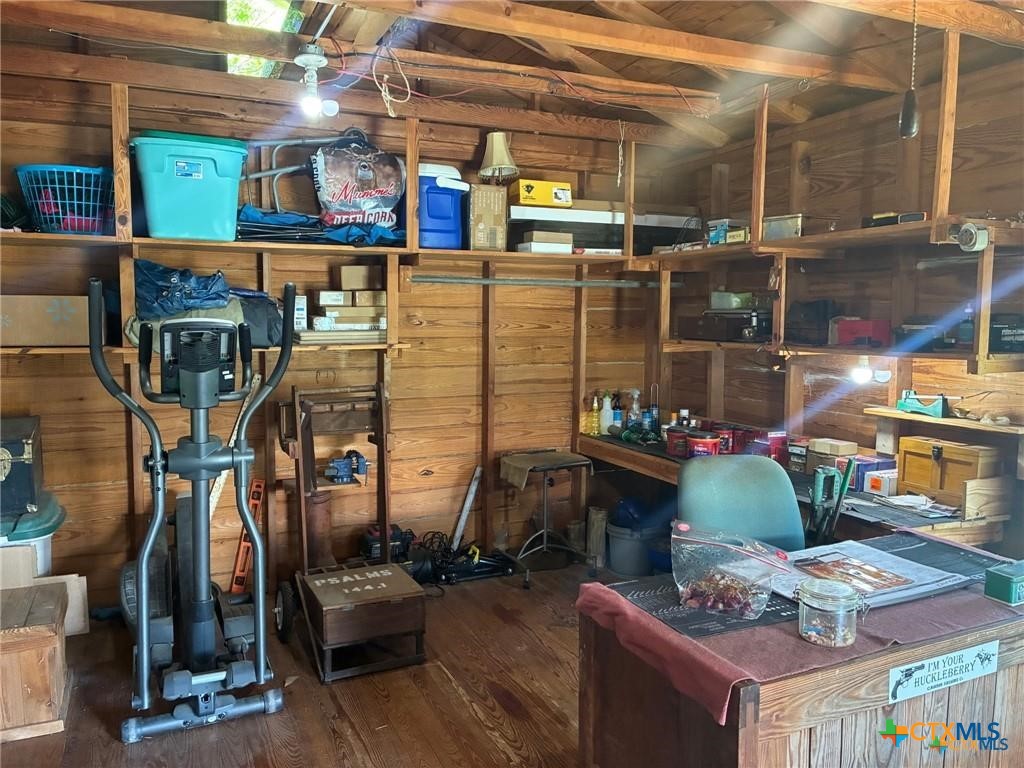 main property photo 31