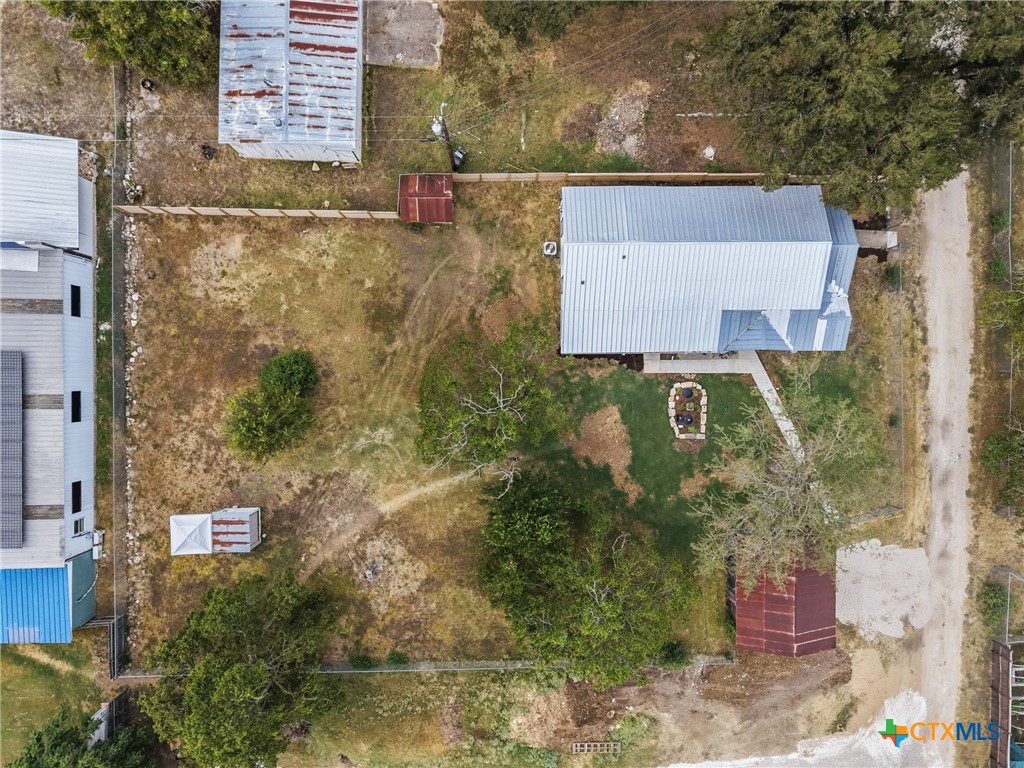 main property photo 41