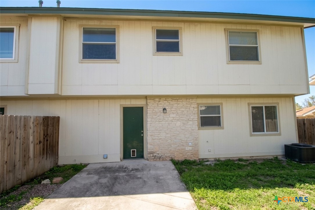 main property photo 10