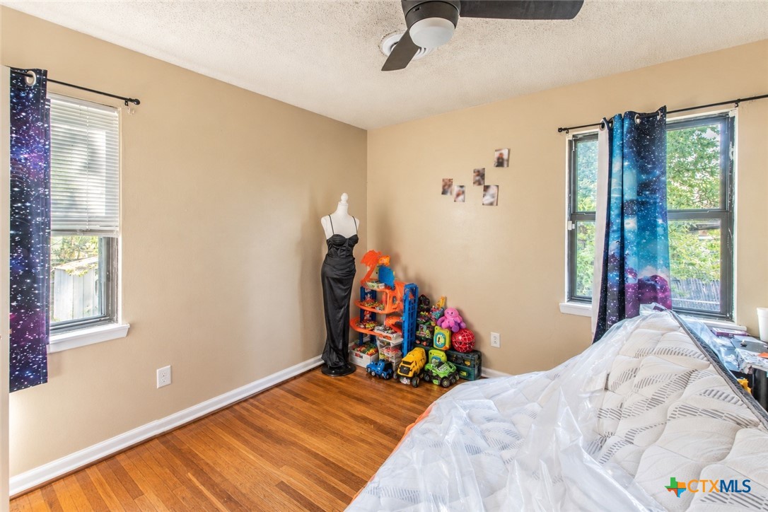 main property photo 14