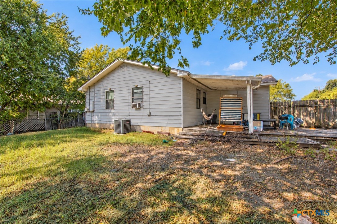 main property photo 18