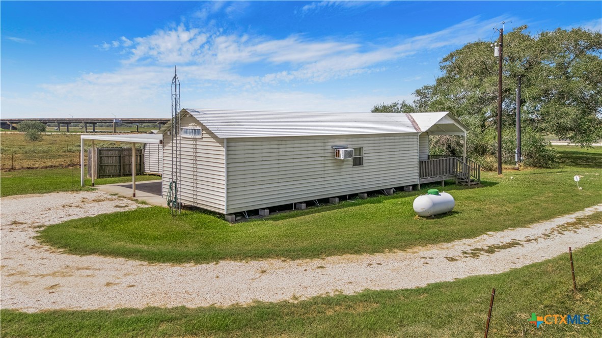 main property photo 11