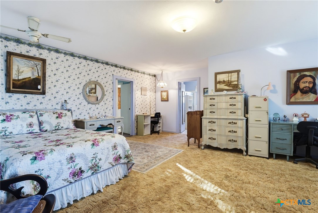 main property photo 20