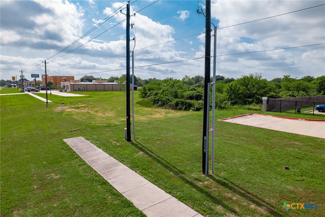 main property photo 12