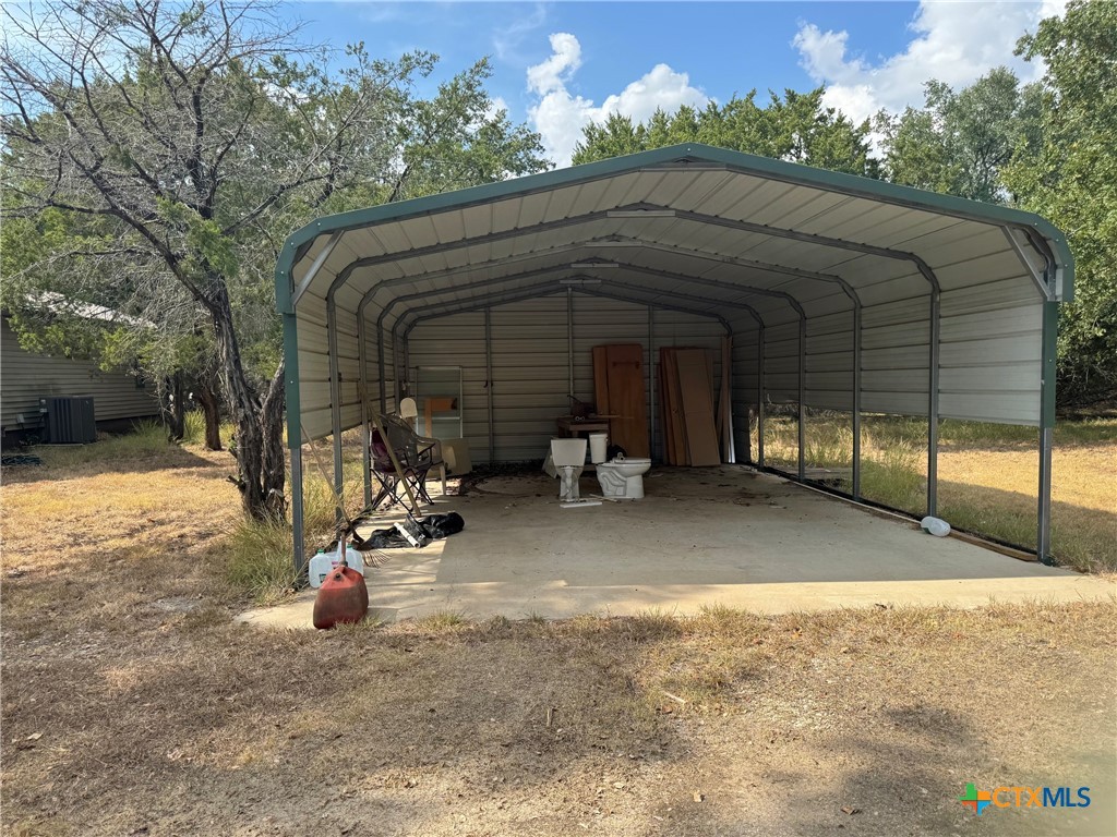main property photo 25