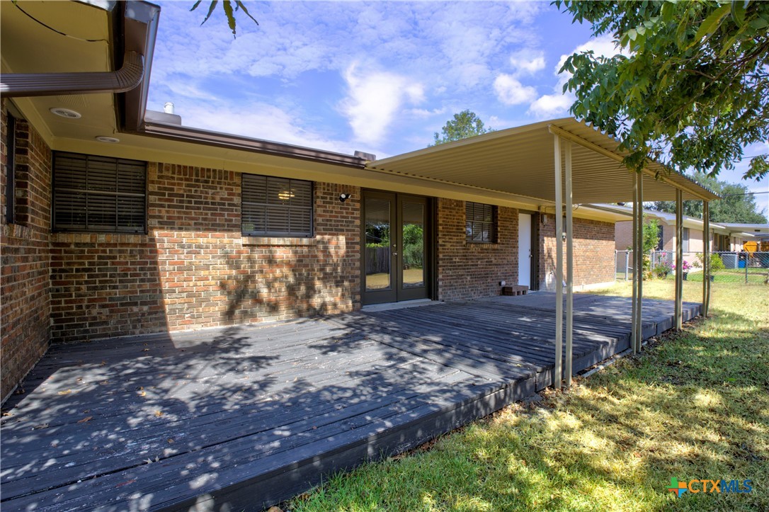 main property photo 14