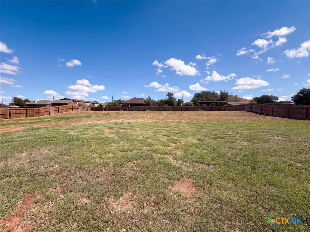 main property photo 17