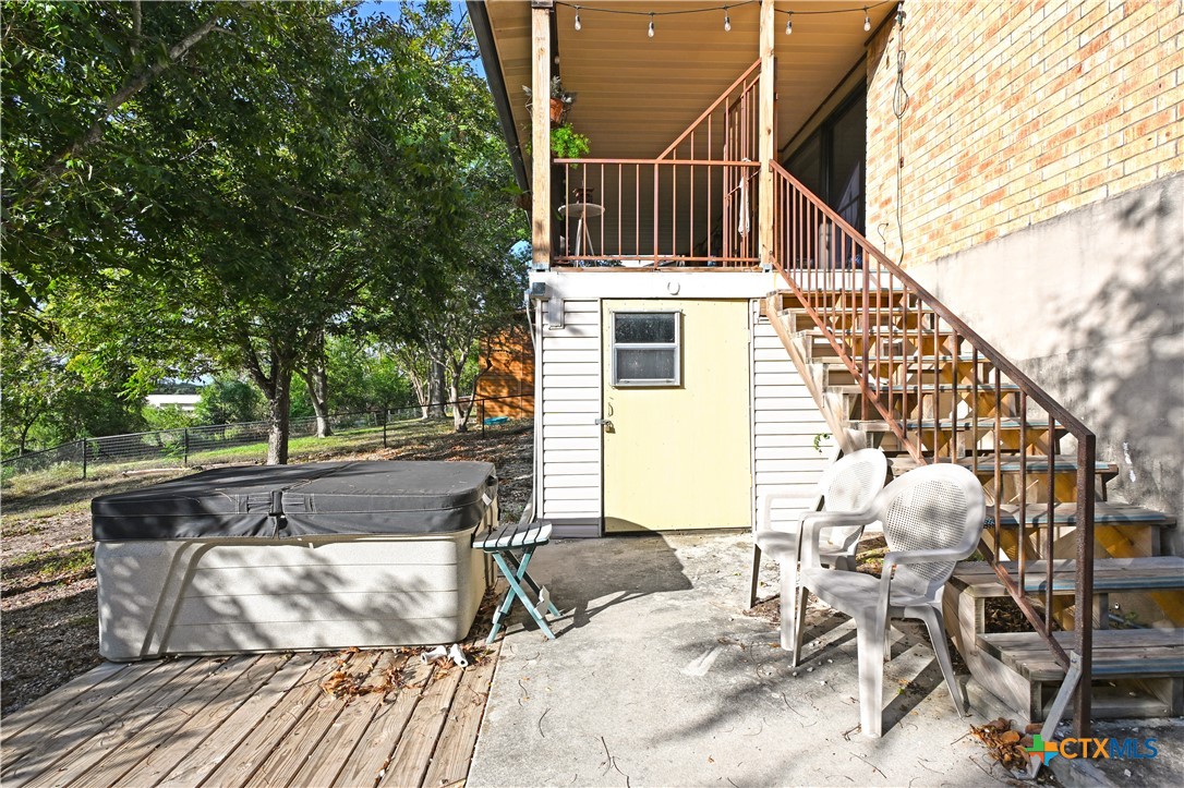 main property photo 29