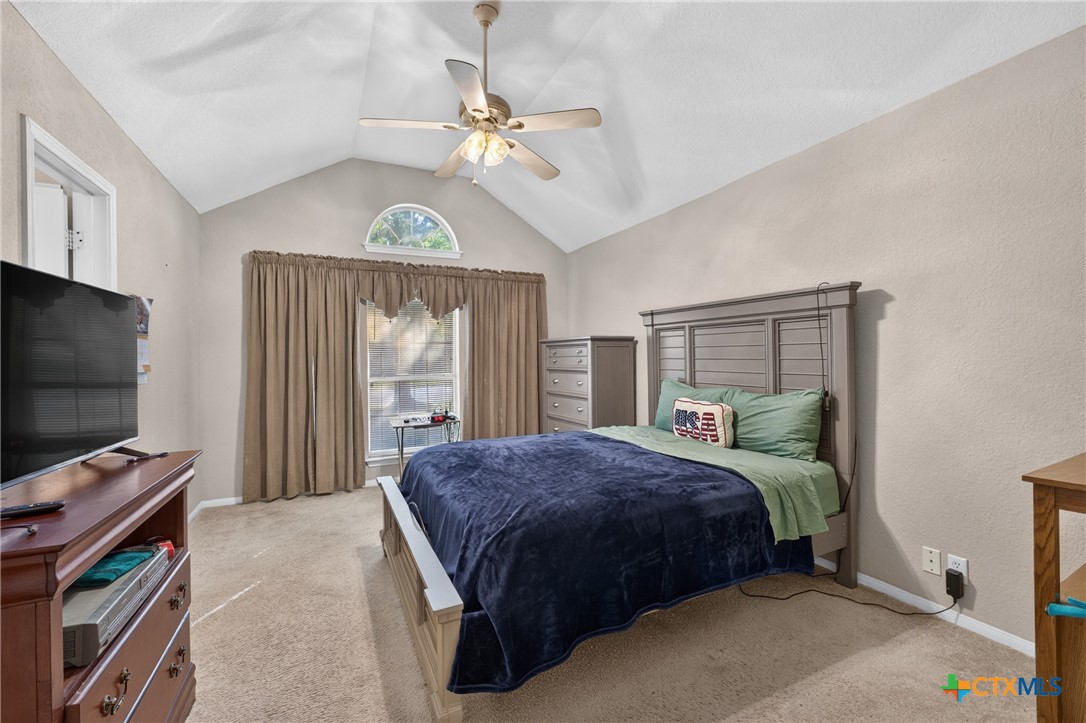main property photo 14