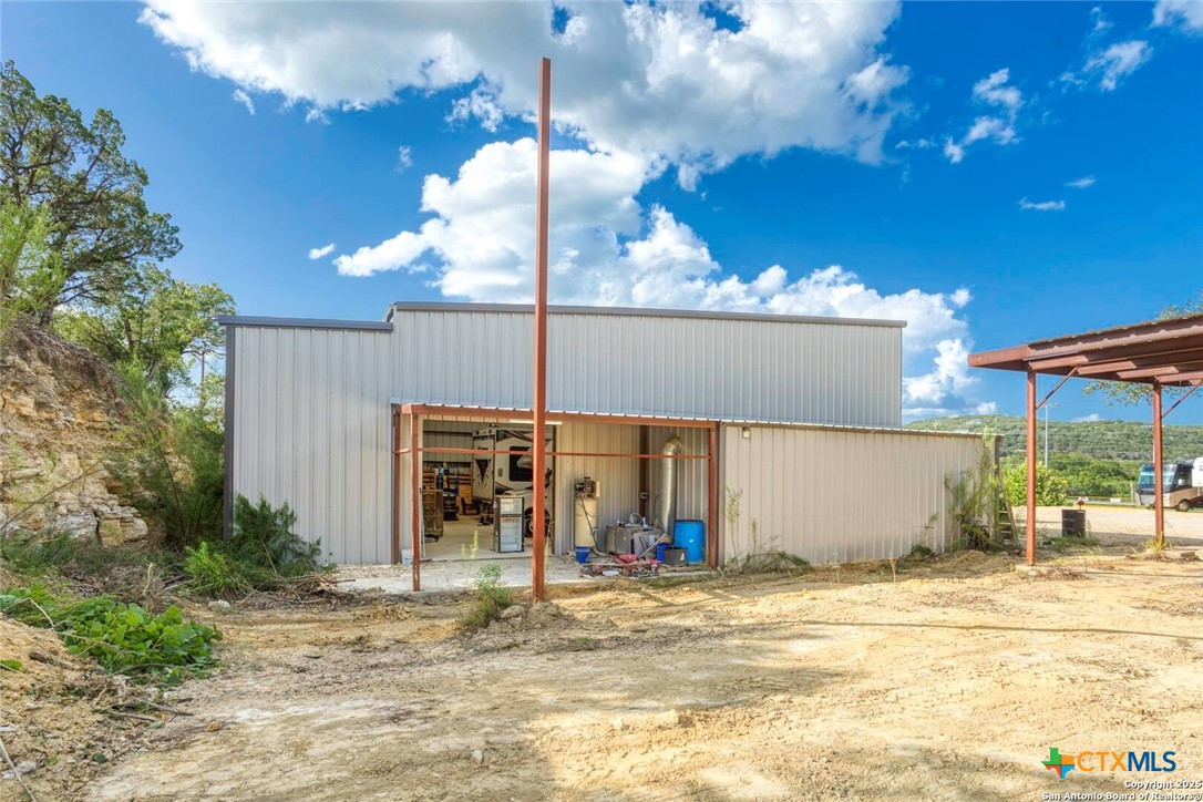 main property photo 16