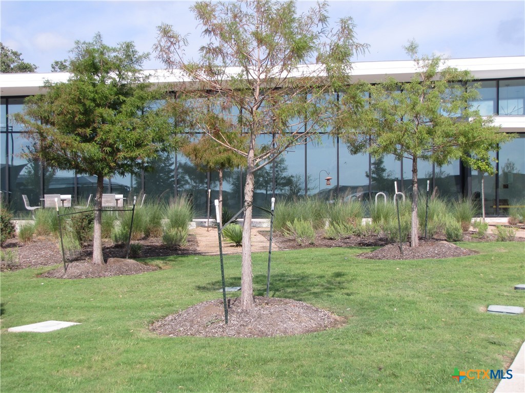 main property photo 18